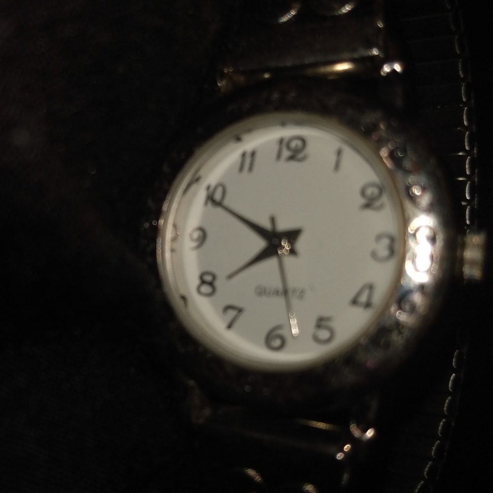 Watch - Picture 4 of 4